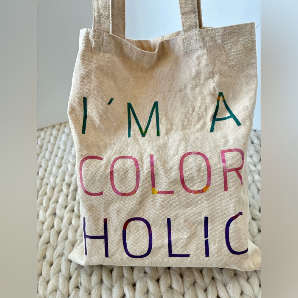 I’M A COLOR HOLIC WELLA TOTE